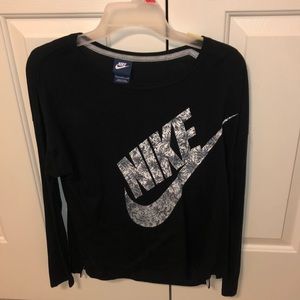 Small Black Nike Tee